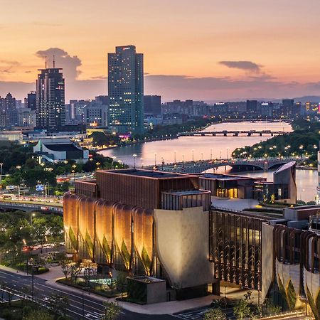 Shangri-La Ningbo - The Three Rivers Intersection Hotel Exterior foto